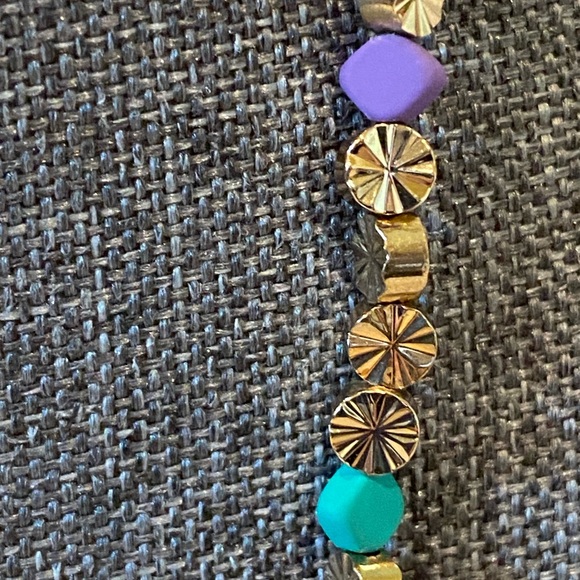 Costume Jewelry - 25" Beaded Necklace Goldtone and Multi-Colored Faux Beads - Picture 3 of 5